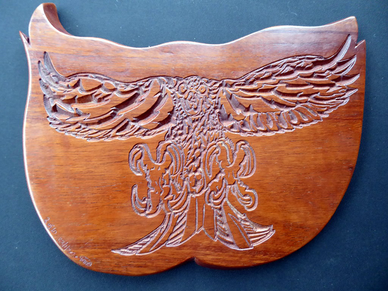 red-kite-hardwood-carving